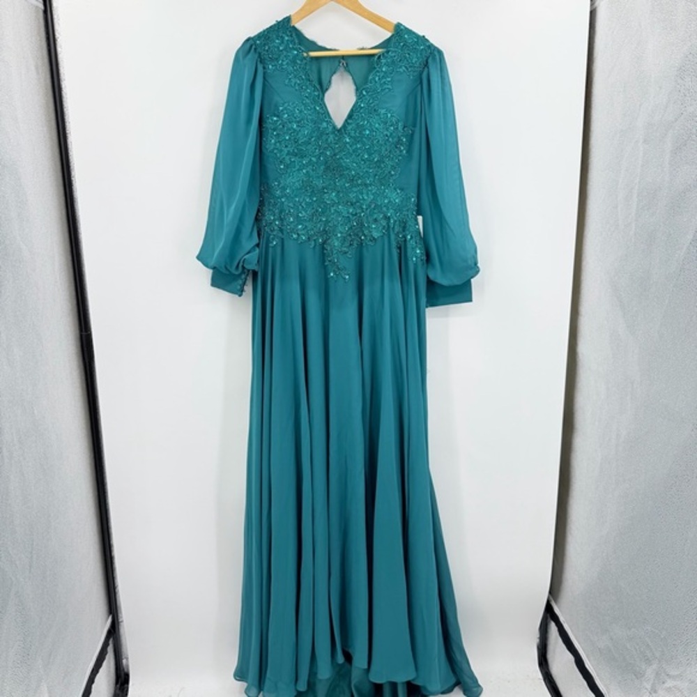 Stacees Teal Evening‎ Wedding Gown with Mini Train Sparkly Bell Sleeve Size 10